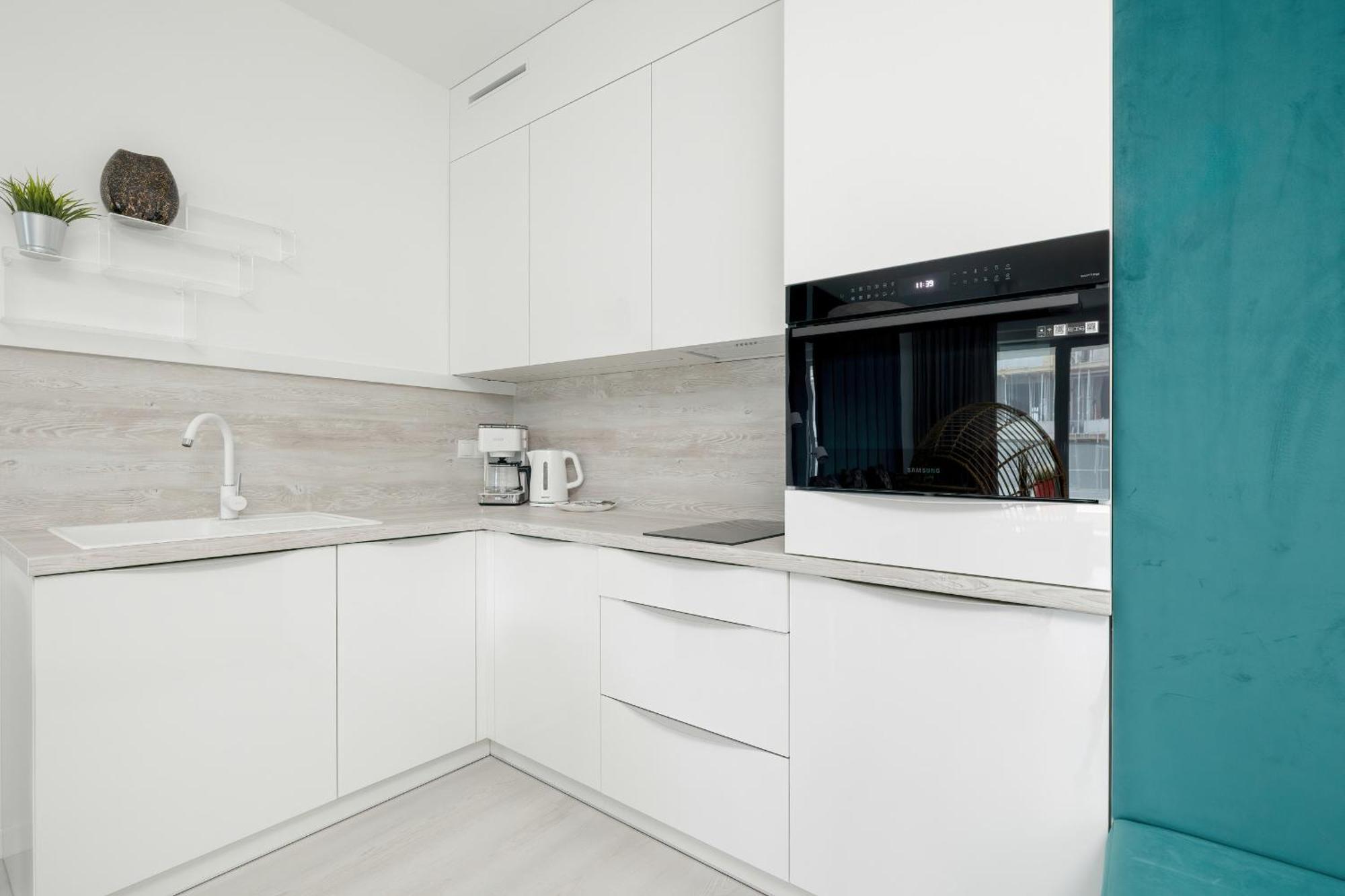 Pearl Turquoise Near The Sea With Free Parking By Renters *