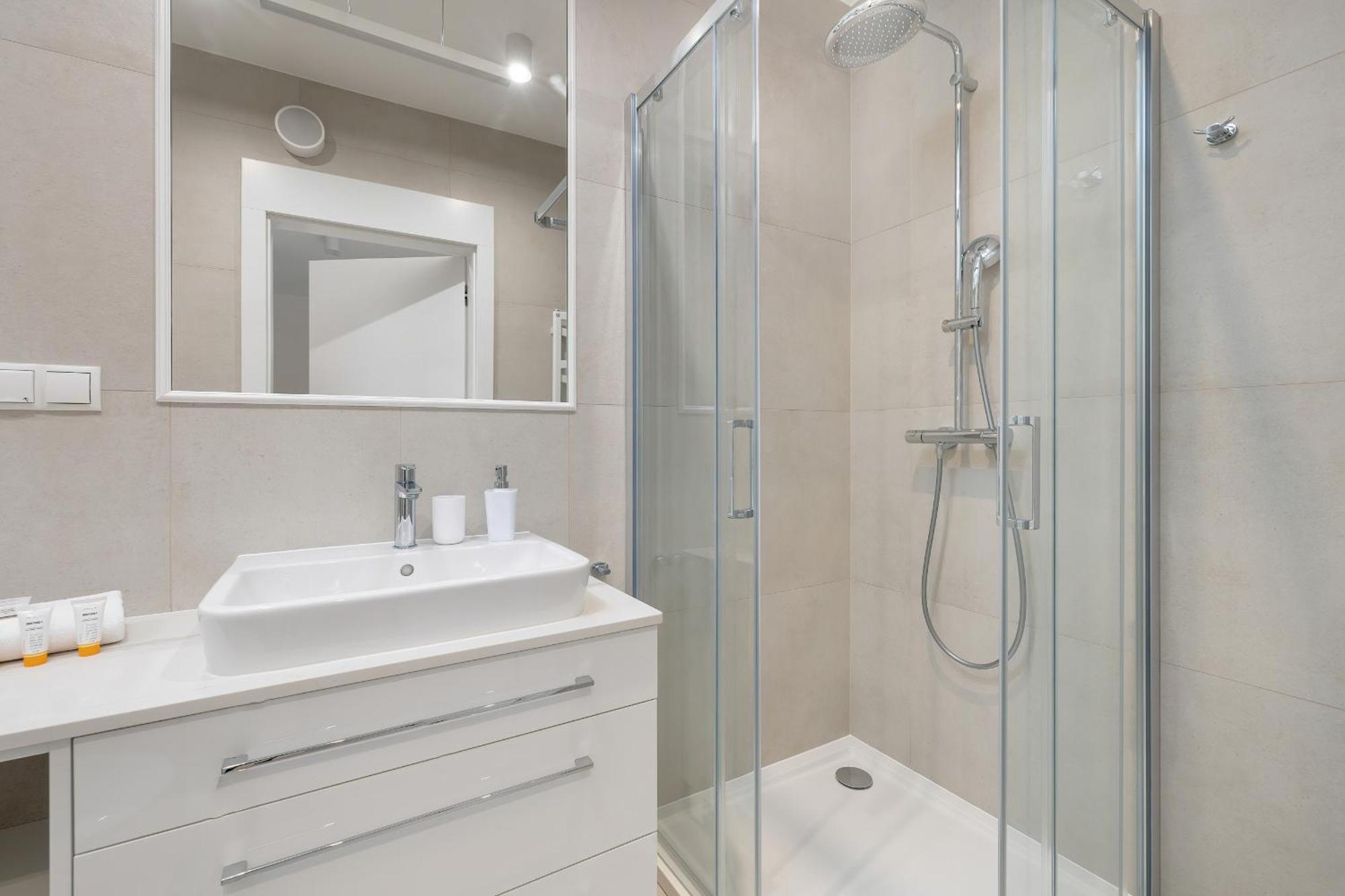 Apartment Pearl Turquoise Near The Sea With Free Parking By Renters